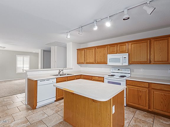 3rd image of 2045 W ALLENS PEAK Drive