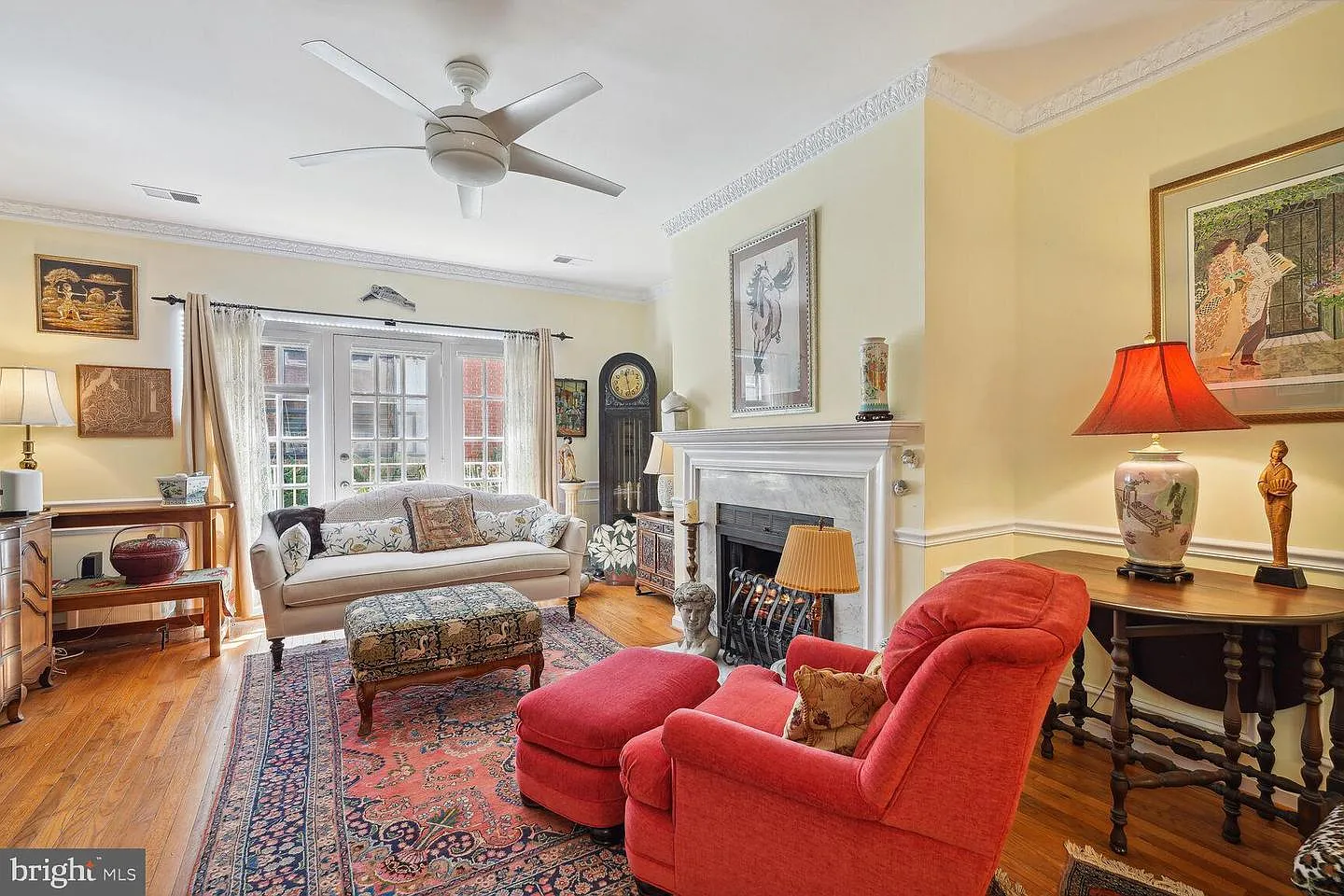 2 bed, 1.5 bath, 1200 sqft, $3,995 — Photo 2