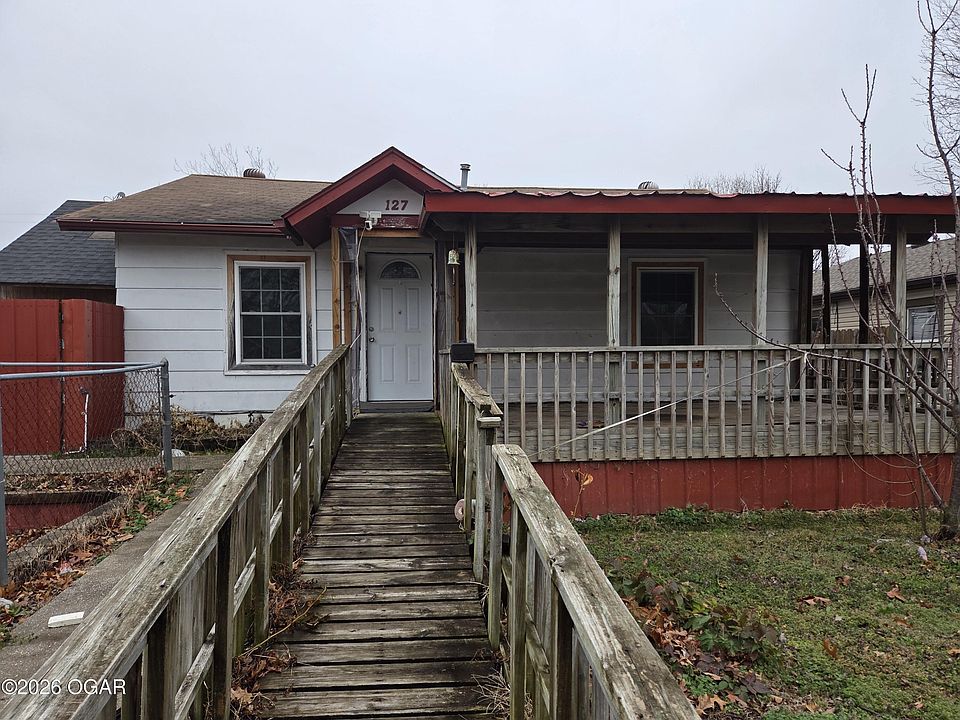 1st image of 127 S Forest Ave