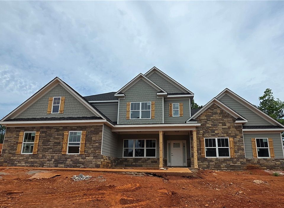 1st image of 244 Holly Branch Rd