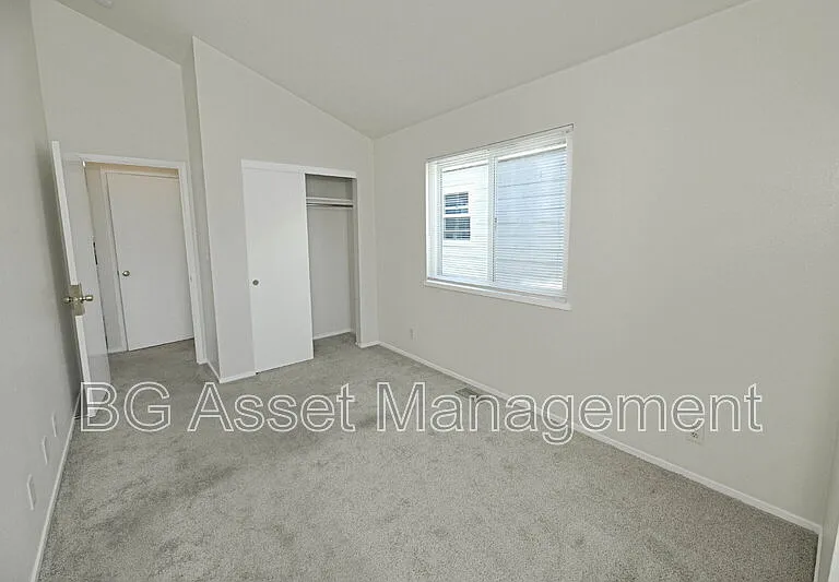 810 3rd St — Photo 15