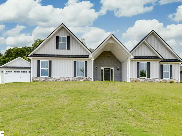 110 Hintons Farms Dr, Easley, SC 29640