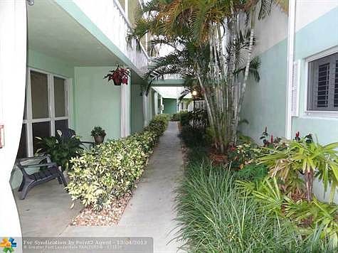 2nd image of 2124 NE 5th Ave APT 112
