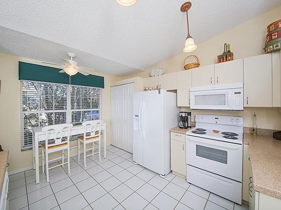 5th image of 4227 Caddie Dr E APT 204