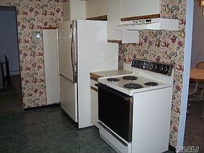 5th image of 2268 New York Ave