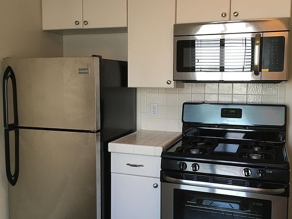 3rd image of 719 E Medio St
