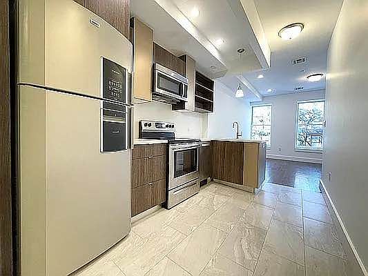 2nd image of 152 W 128th St #1
