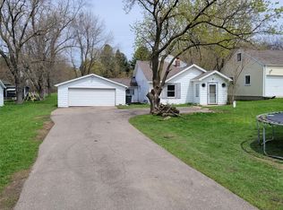 5400 Davison Rd, Lapeer, MI 48446