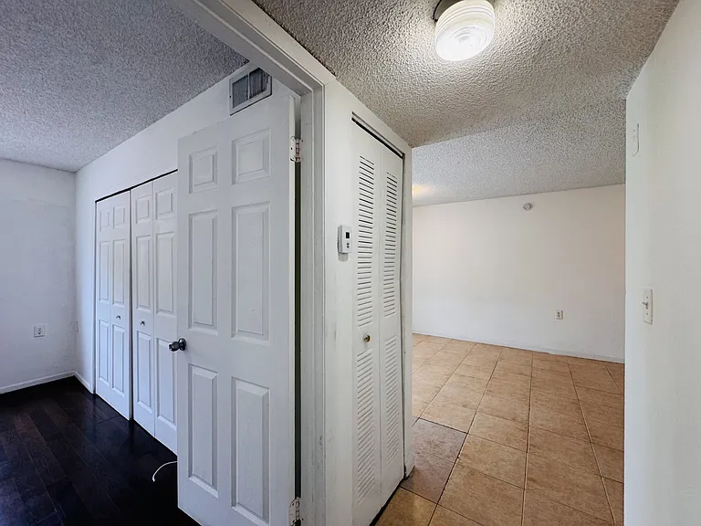 1068 N Benoist Farms Rd — Photo 18