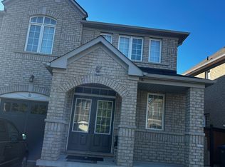 8 Sculptor St, Brampton, ON L6P 3S1