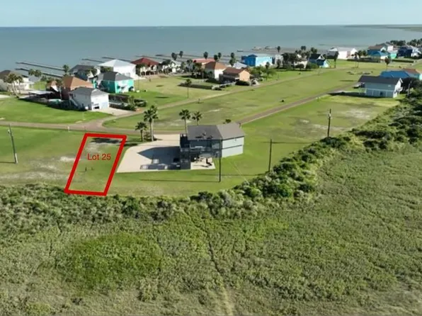 1368 Port South Dr, Port Mansfield, TX 78598