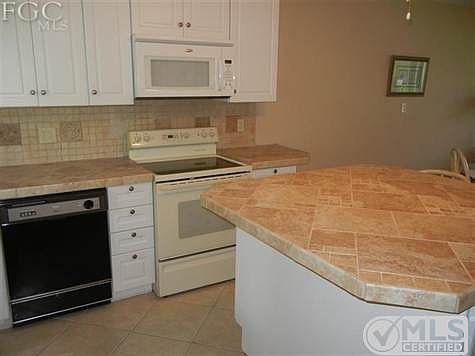 5th image of 7760 Buccaneer Dr APT A2