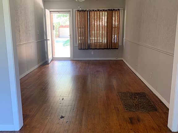 2nd image of 5210 N Willow Ave