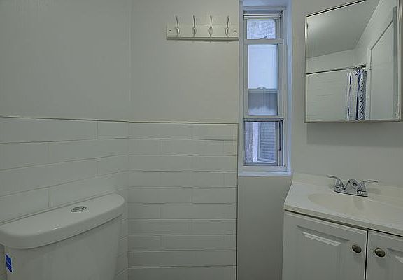 5th image of 411 W 48th St #4W