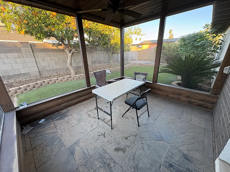1322 E Ivyglen St — Photo 7