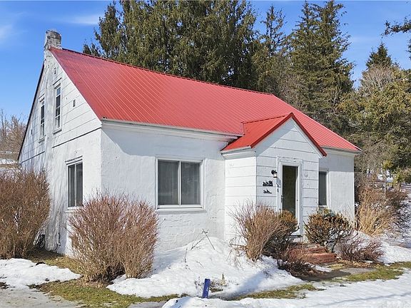 3rd image of 46 Prospect St