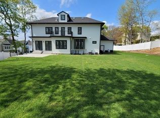 24 Hill St, Needham, MA 02494