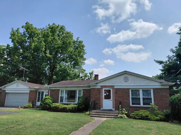 285 W Commercial Ave, Lowell, IN 46356