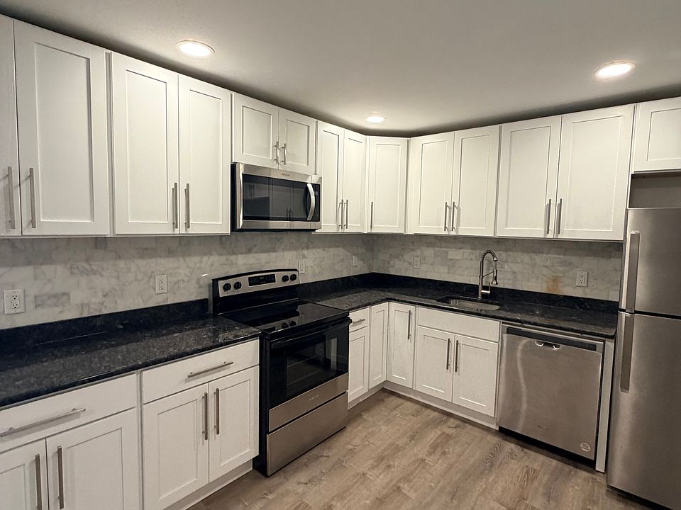 1st image of 54 Fountain St #303