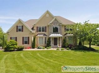 2065 W Rock Rd, Perkasie, PA 18944