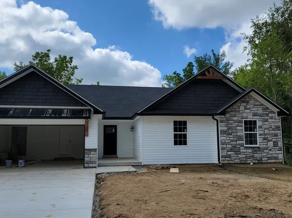 100 Mill Spgs, Coatesville, IN 46121