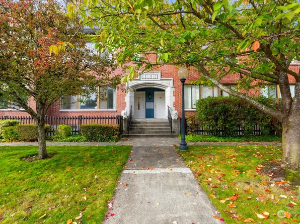 2120 Highland Avenue #203, Everett, WA 98201