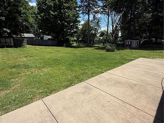 5th image of 7124 Buckley Rd