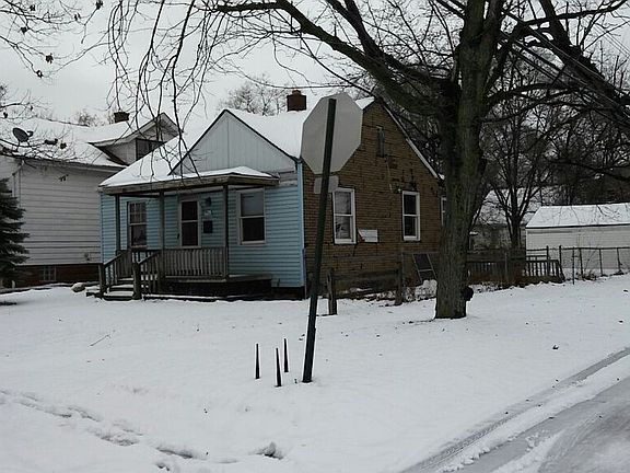 3rd image of 6700 Westwood St