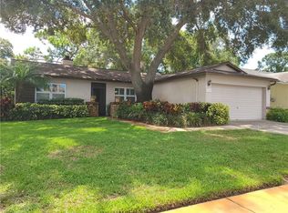 12945 Pine Way Dr, Largo, FL 33773