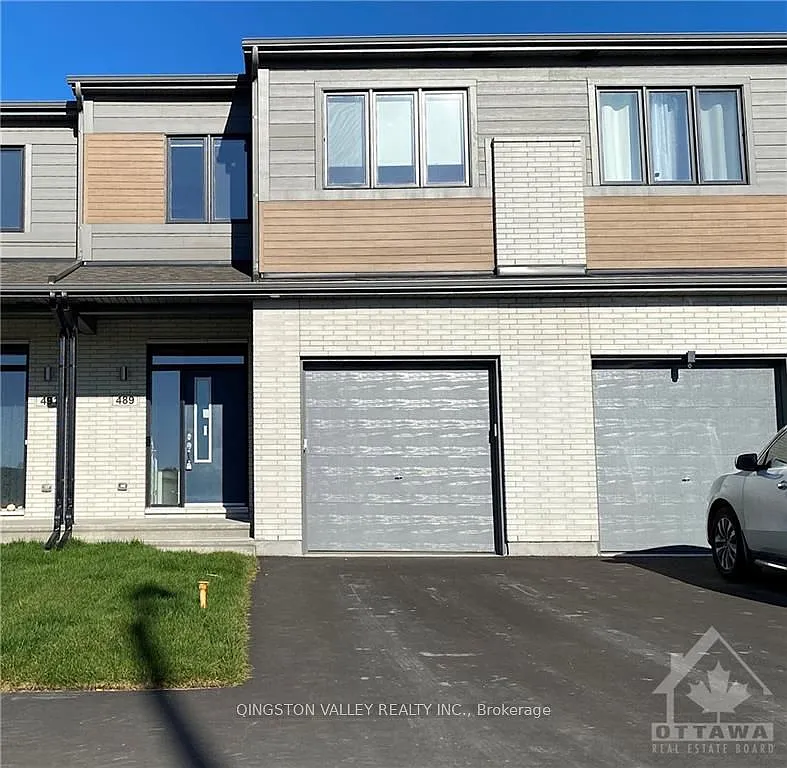 3 bed, $2,800 — Photo 1