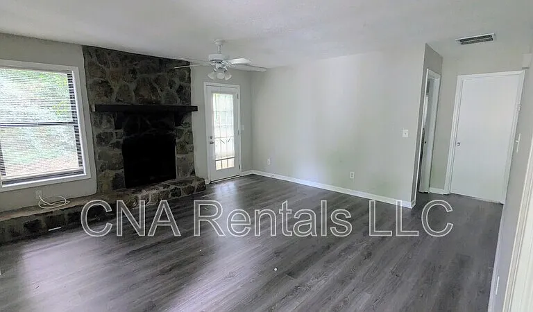 1459 N Diane Ct SE #A — Photo 2