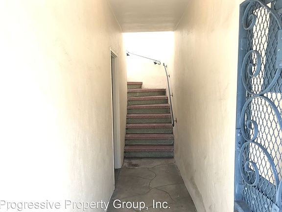2nd image of 615 Arkansas St
