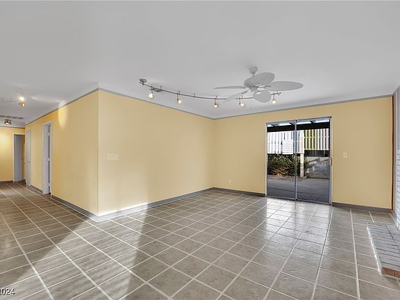 3rd image of 5254 Wilbur St