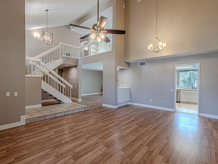 18506 Creekfield Ct — Photo 14