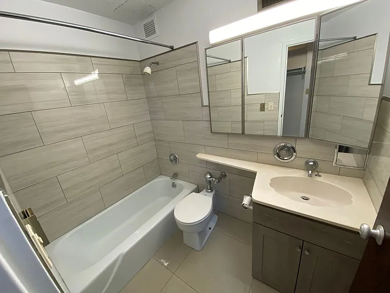 1616 HINMAN — Photo 31