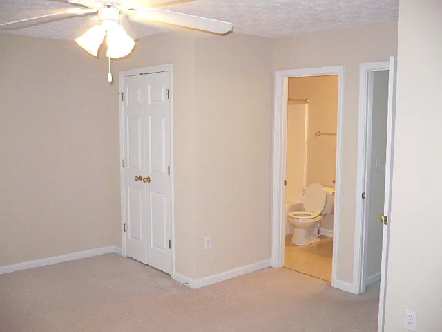 117 Creekwood Dr — Photo 28
