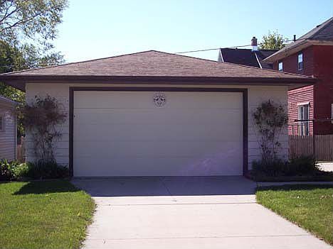 2 car detached garage