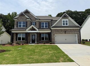 548 Winding Rose Dr, Hoschton, GA 30548
