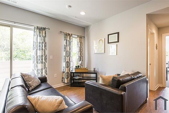 2nd image of 545 E Wister St #310
