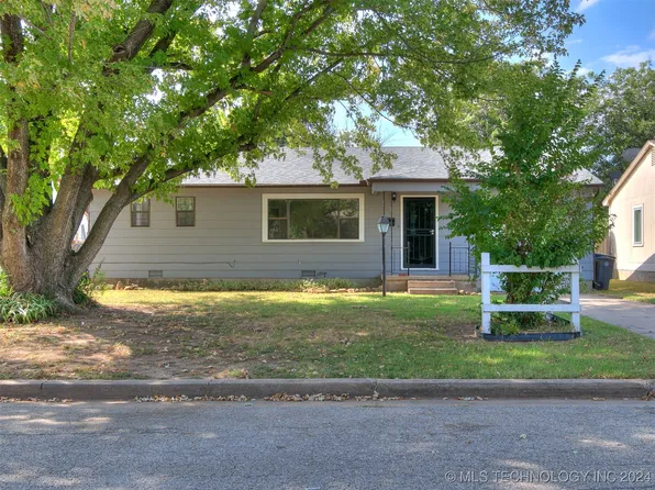 9154 E Newton Pl, Tulsa, OK 74115