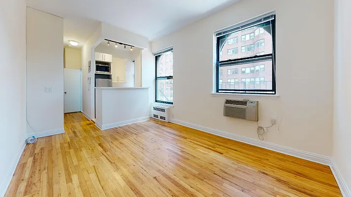 Rented by Bond New York | media 2