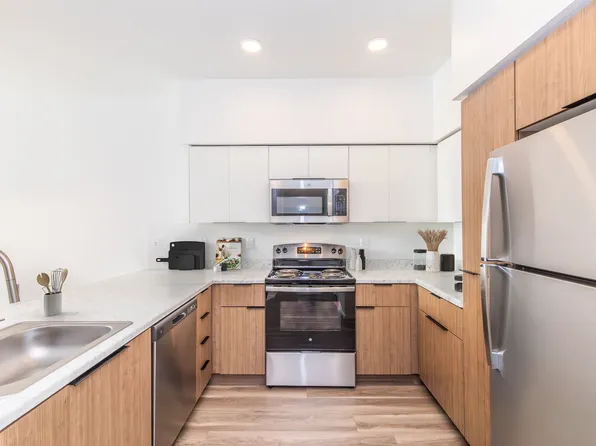 San Junipero Townhomes, 4267 N 4th Ave #201, Tucson, AZ 85705