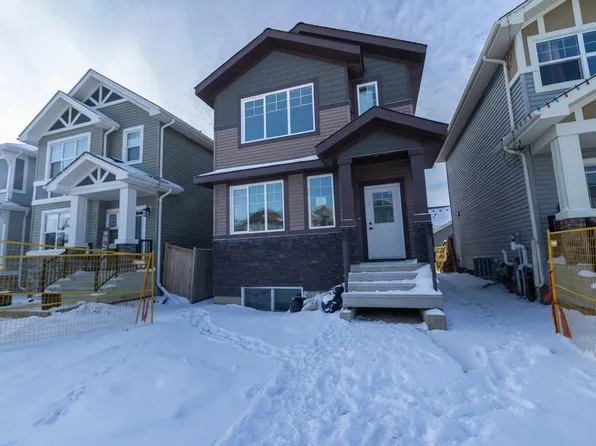 9811 106th Ave, Morinville, AB T8R 2P1