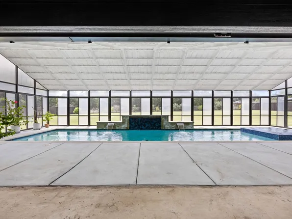 1730 Lone Elm Rd, Waxahachie, TX 75167