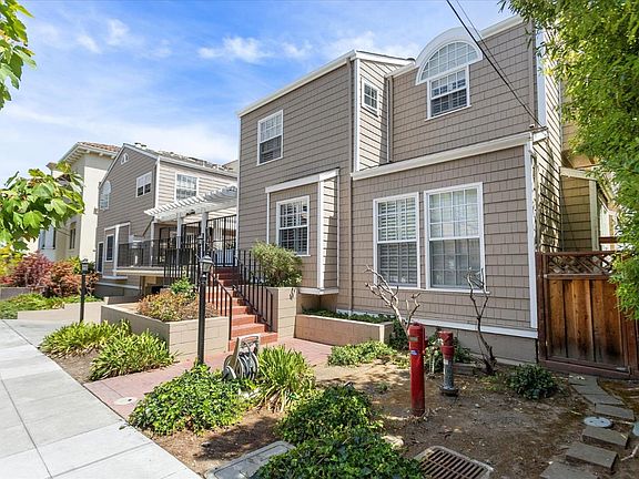 3rd image of 1555 Cherry St APT 4