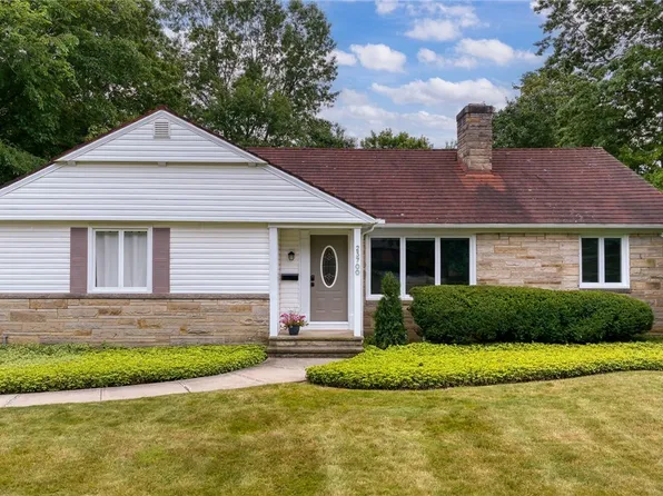 23700 Hazelmere Rd, Shaker Heights, OH 44122