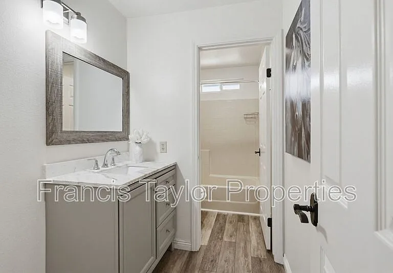 29059 Meadow Glen Way W — Photo 29