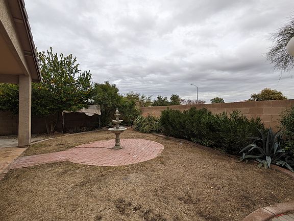 3rd image of 17955 N 168th Ln