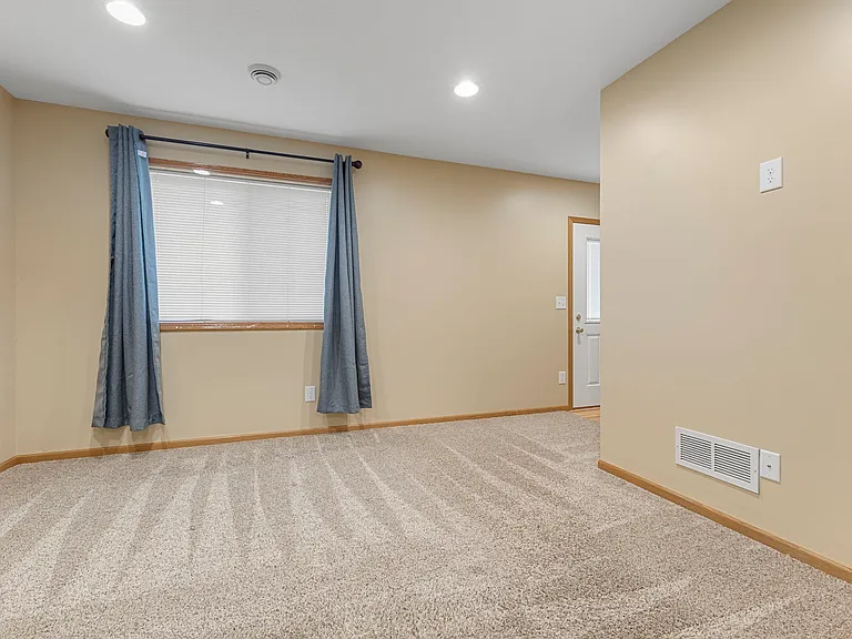 Basement walk-out bedroom