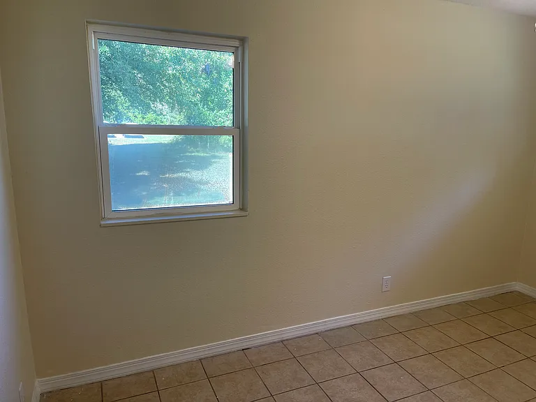 1224 Camp Ave — Photo 6